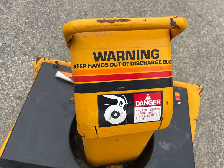 #14032-•-mtd-3/21-snowblower-(o4)-image-17