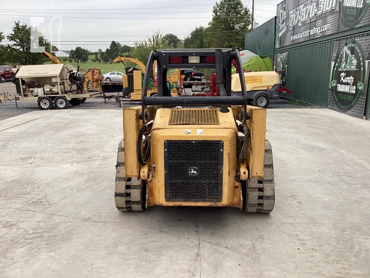 2005-deere-ct322-image-3
