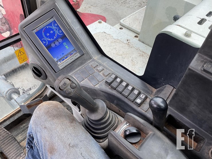 2019-takeuchi-tb2150-image-21