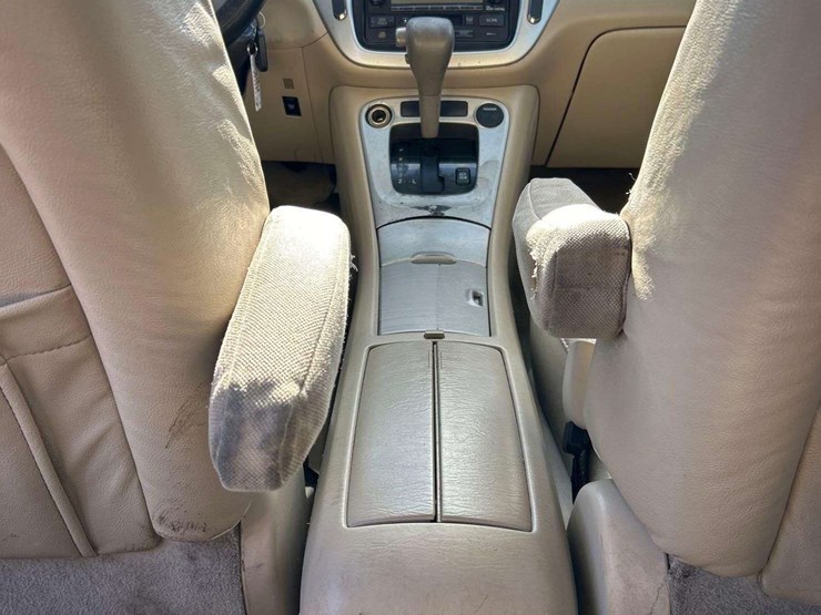 2005-toyota-highlander-image-19