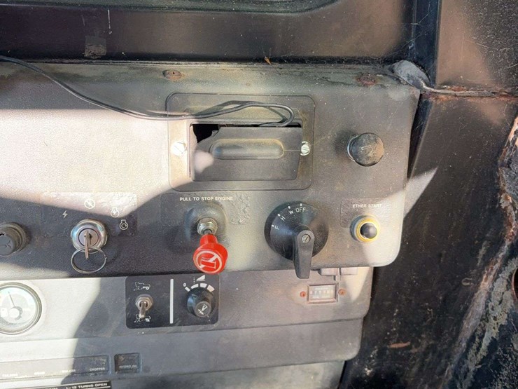 1982-john-deere-8820-image-14