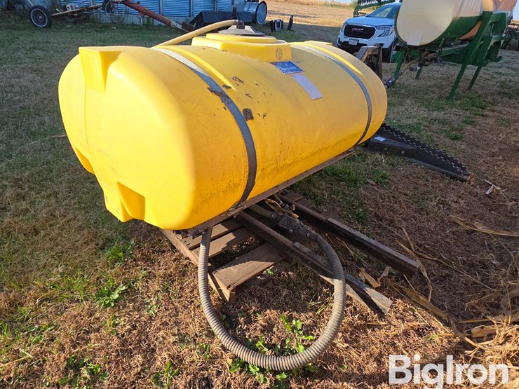 300-gal-front-mount-poly-tank-image-7