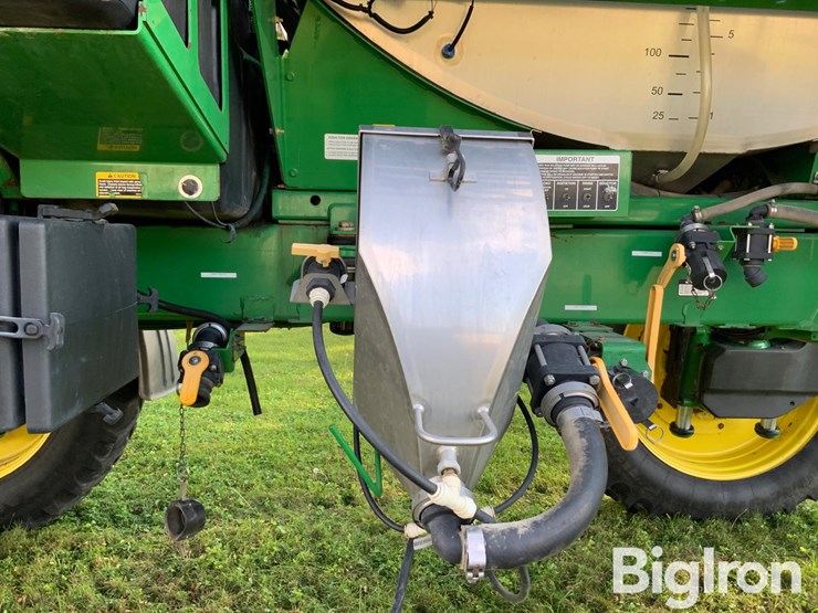 2009-john-deere-4930-image-11