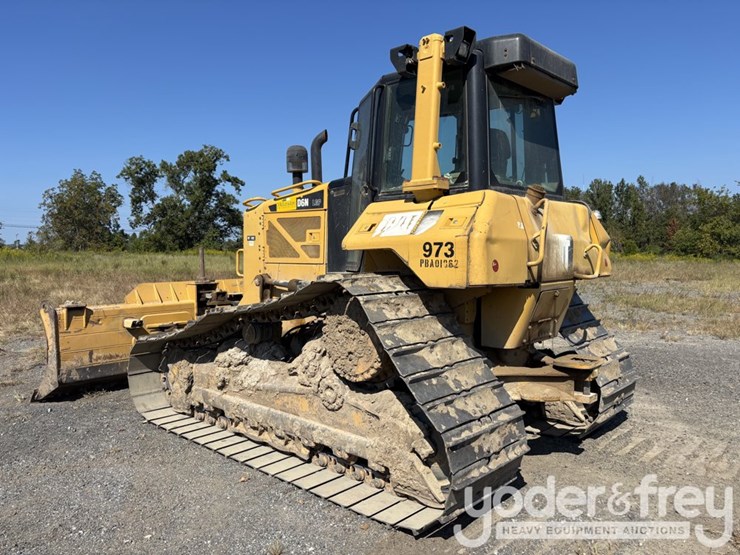 2013-caterpillar-d6n-lgp-image-3