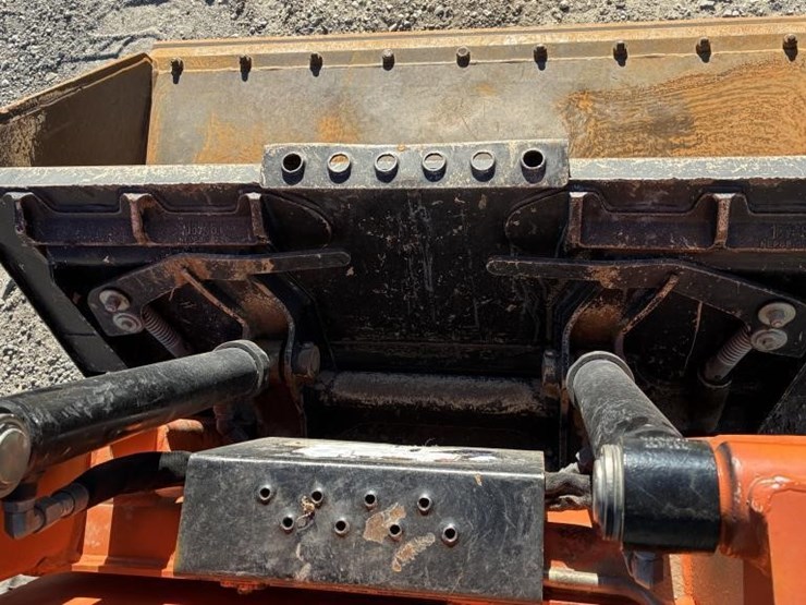 2021-gehl-rt105-image-7