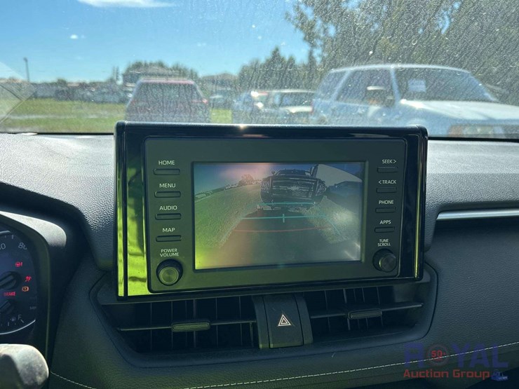 2019-toyota-rav4-image-15