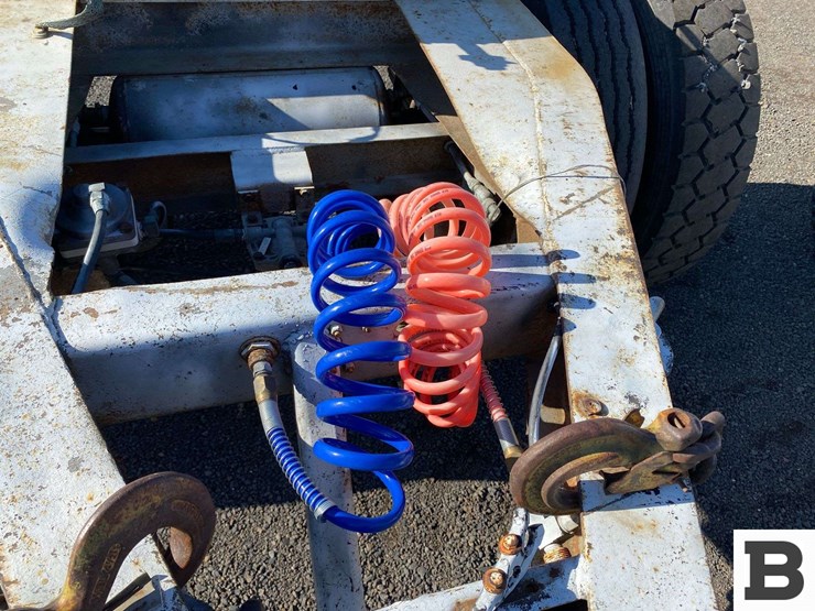 semi-trailer-dolly-image-7