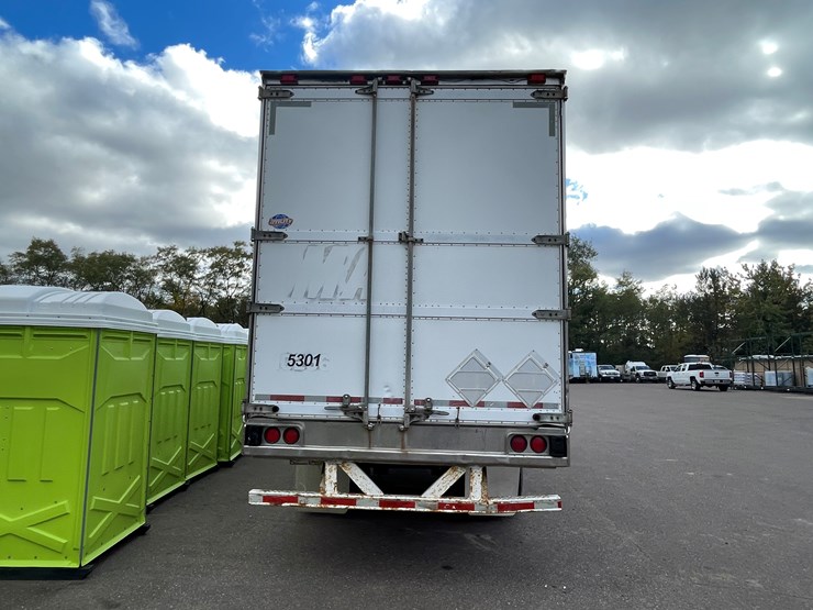 1996-utility-53'-image-5