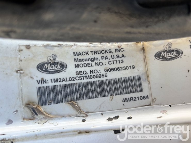 2007-mack-ct713-image-15