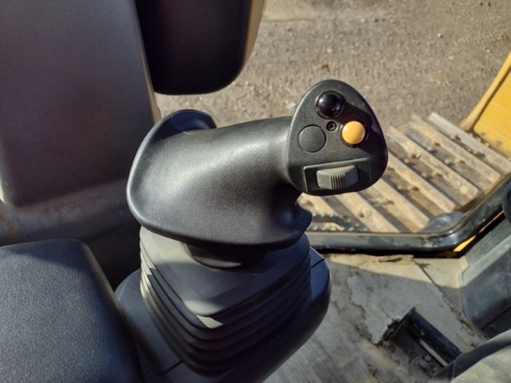 caterpillar-d3-image-12