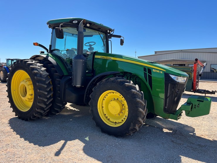 2012-john-deere-8335r-image-6