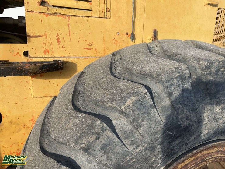 1979-dresser-530b-wheel-loader-image-8