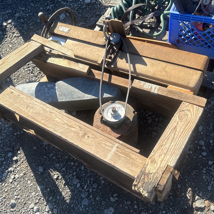 #27955 • Craftsman 103 Wood Cleaner 20660 INV# 27955