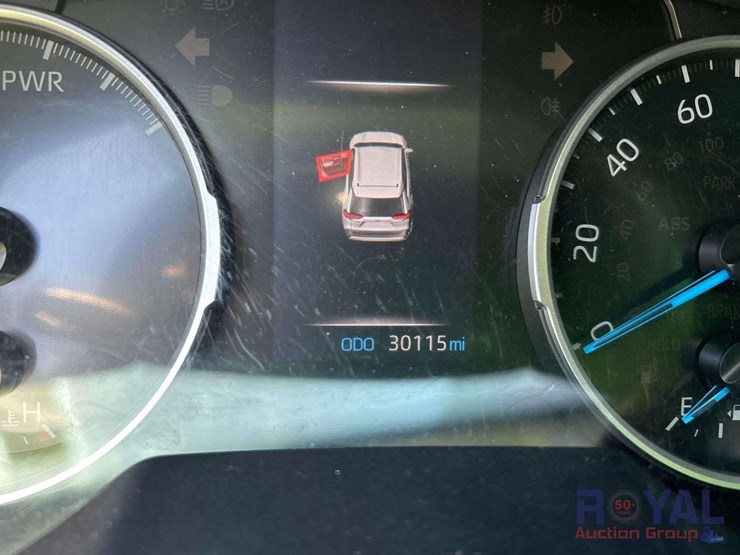 2019-toyota-rav4-le-image-6