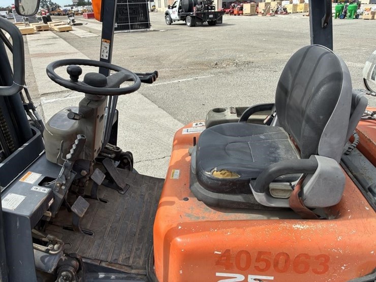 2014-doosan-g25g-image-15