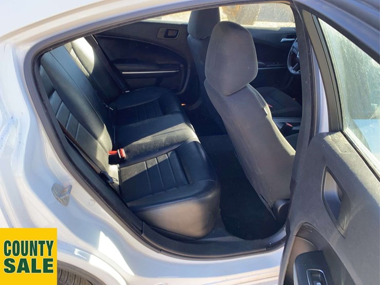 2021-dodge-charger-rwd-4dr-sedan-image-18