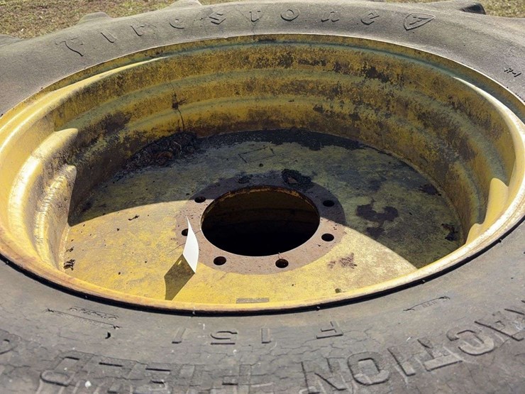 firestone-24.5-32-combine-tires,-8-bolt.-image-2