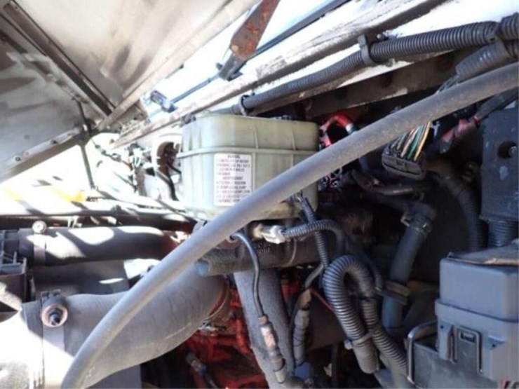 2015-freightliner-mt55-image-68