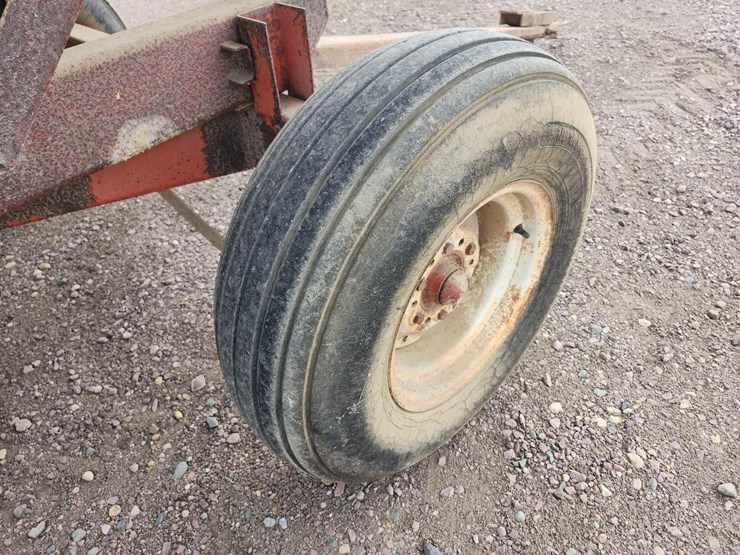 kory-farm-equipment-gravity-wagon-image-12