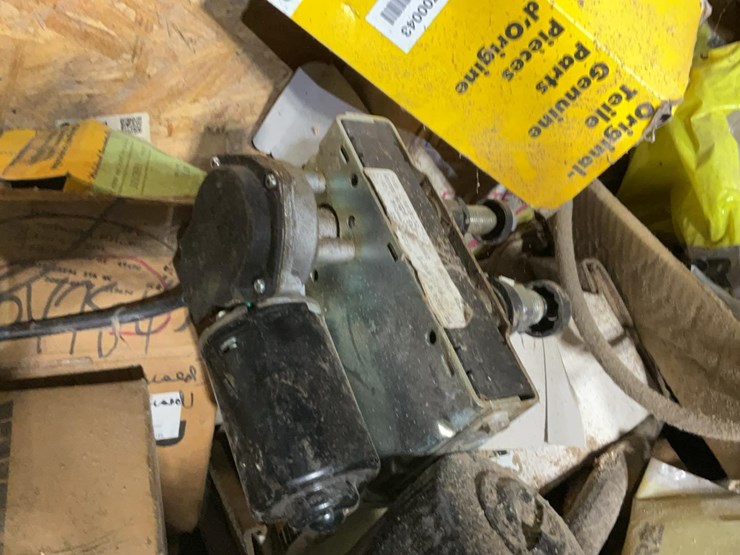 #187-•-hydraulic-hose-and-misc-parts-image-2