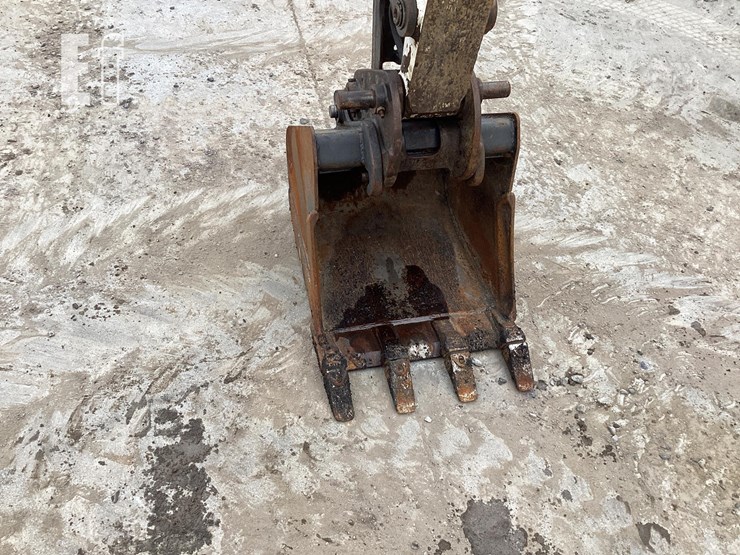 2014-bobcat-e32-image-9