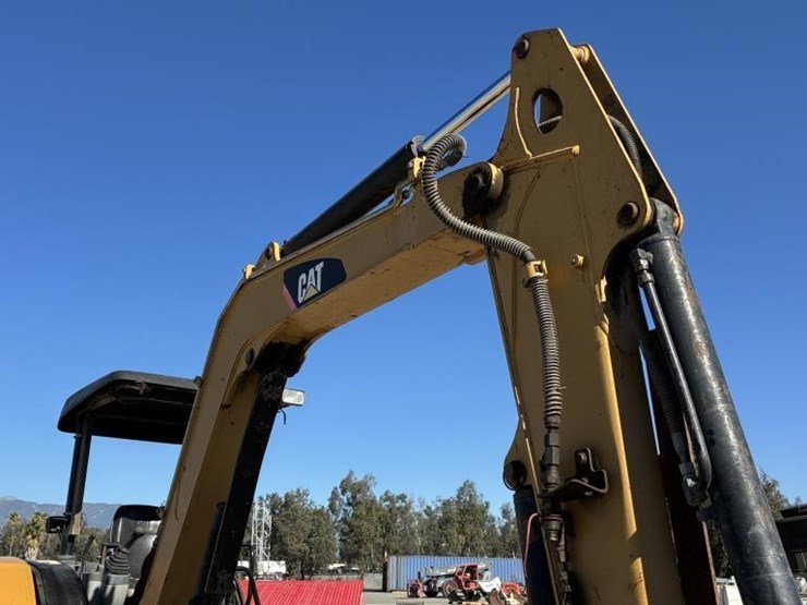 2008-caterpillar-304c-image-10