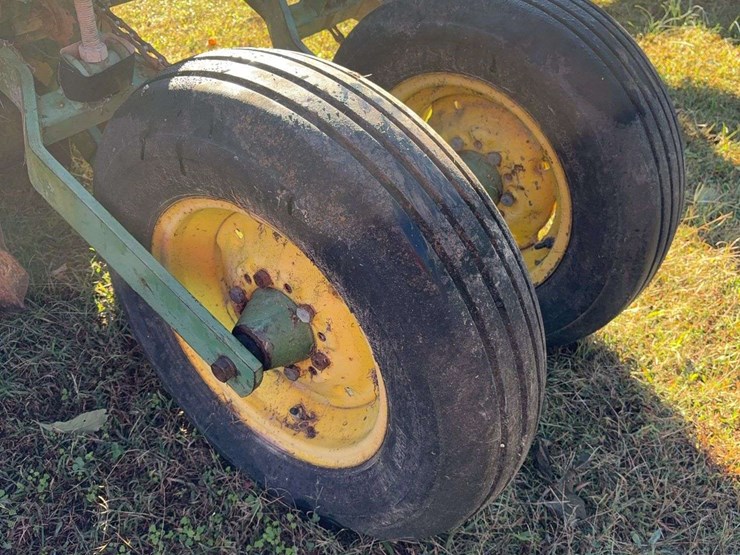 john-deere-7100-image-11