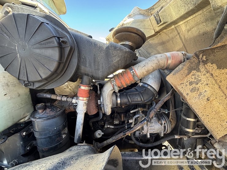 2003-mack-cv713-granite-image-11