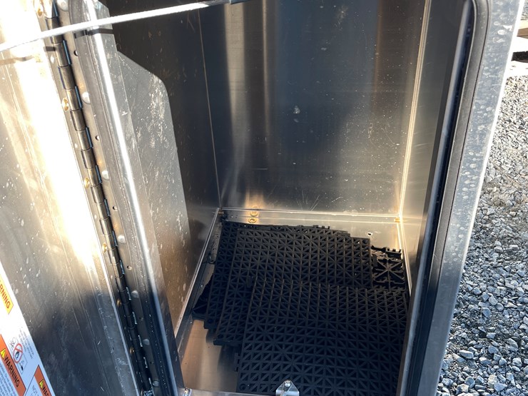 #5690-•-chandler-truck-mount-toolbox-image-8