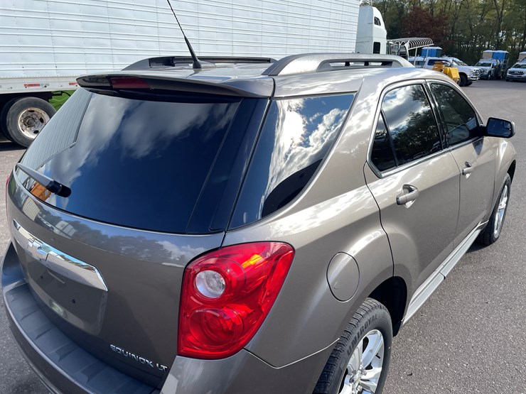 2012-chevrolet-equinox-lt-image-22