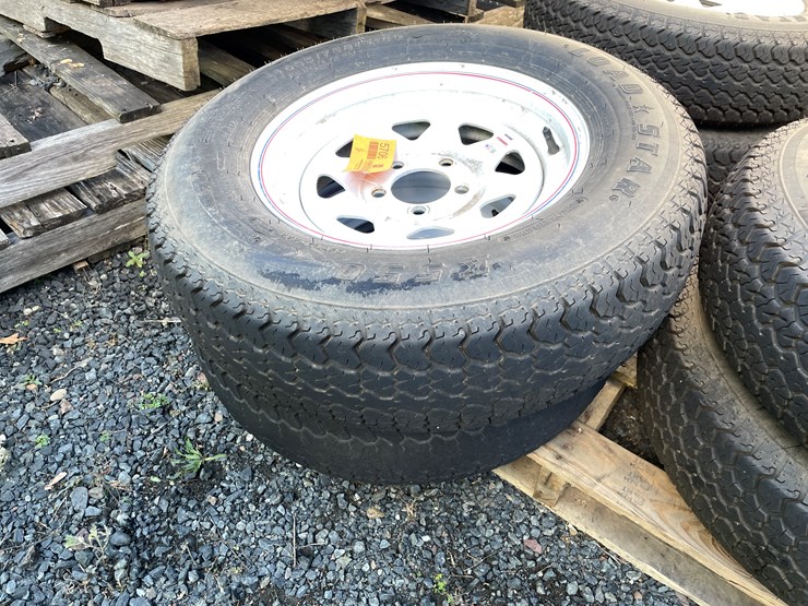 #5706-•-(2)-st205/75d15-tires-on-5-bolt-rims-image-3