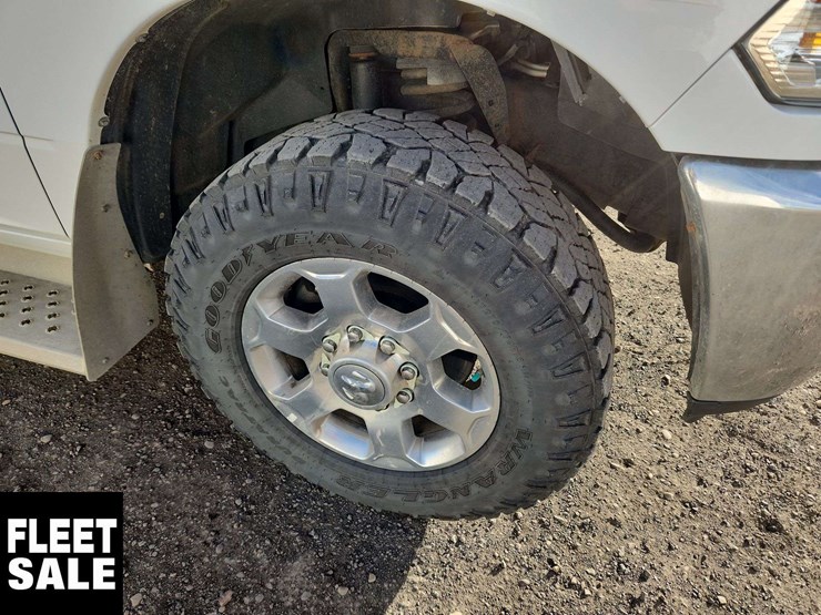 2018-ram-2500-4dr-crew-cab-6.3-ft.-sb-4x4-image-15