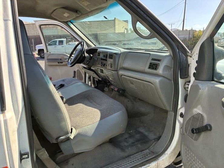 2002-ford-f450-image-9