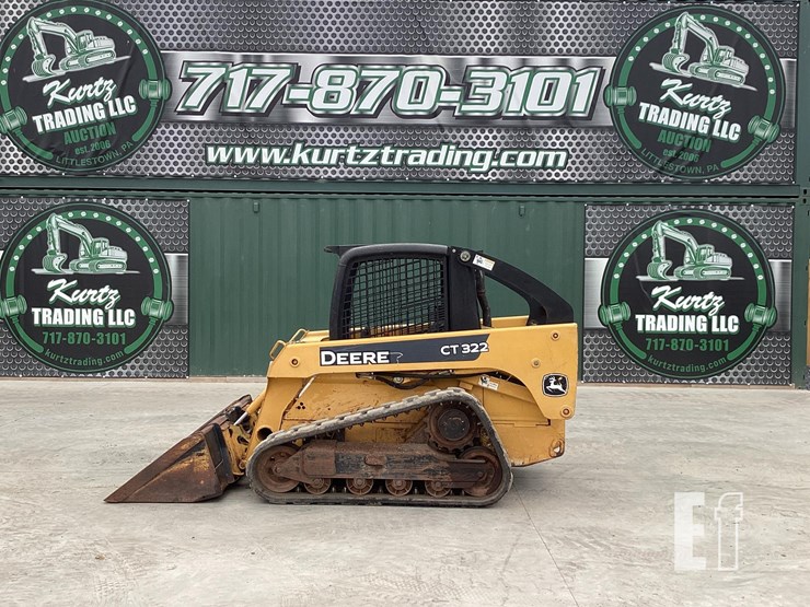 2005-deere-ct322-image-1