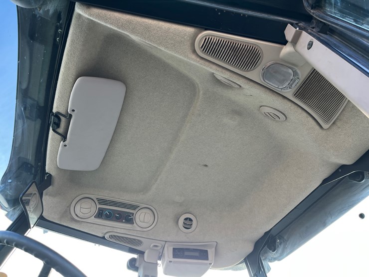 2018-john-deere-5100e-image-12