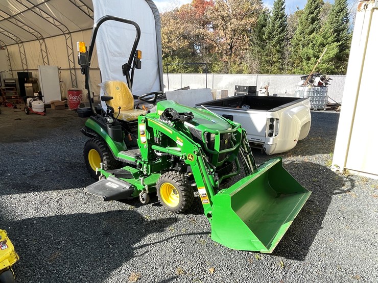 2024-john-deere-1025r-image-3