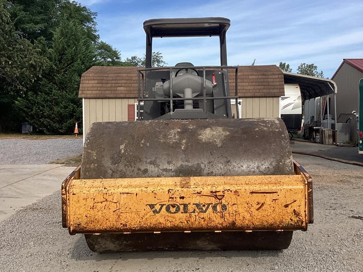 2011-volvo-sd100d-image-7