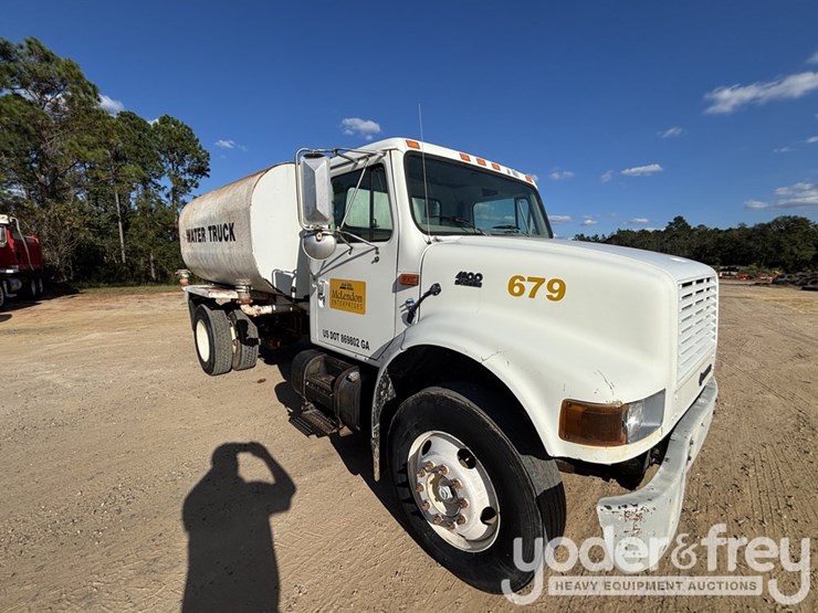 1999-international-4900-image-7