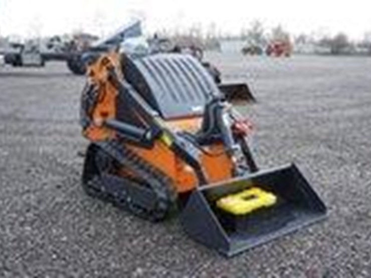 #1006-•-unused-landhero-mini-skid-steer-loader-image-7