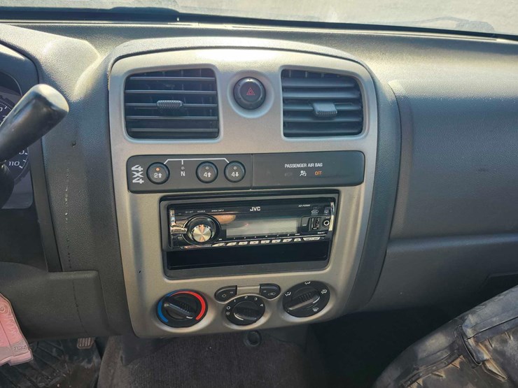 2006-chevrolet-colorado-image-16