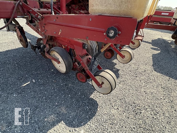 international-800-image-13