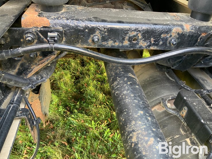 2016-freightliner-cascadia-125-image-15