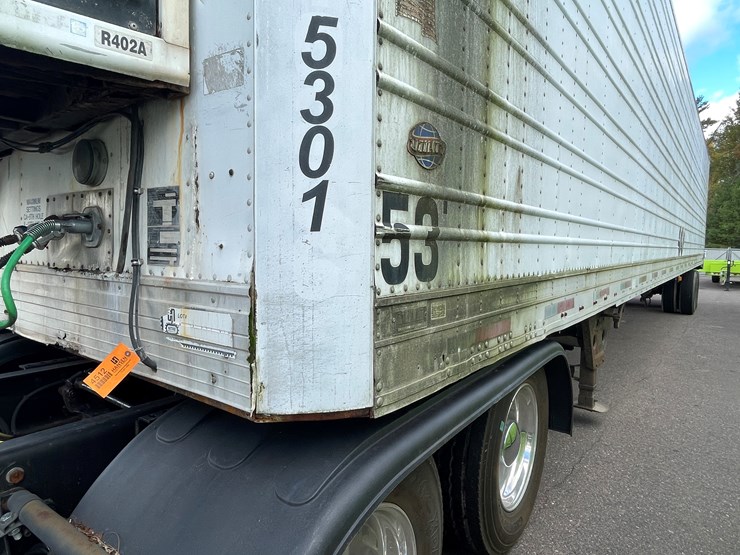 1996-utility-53'-image-15