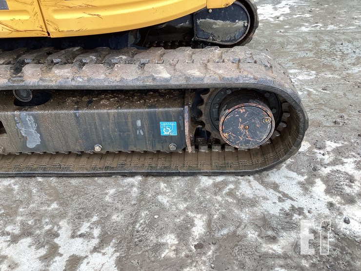 2020-deere-26g-image-12