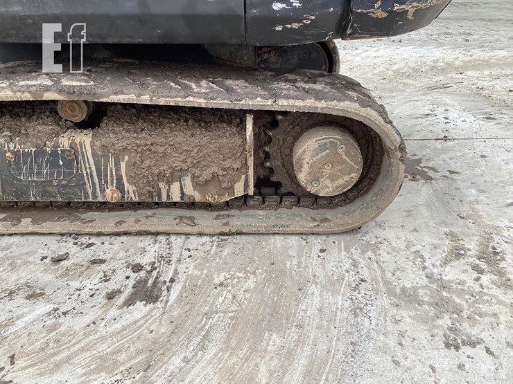 2014-bobcat-e32-image-12