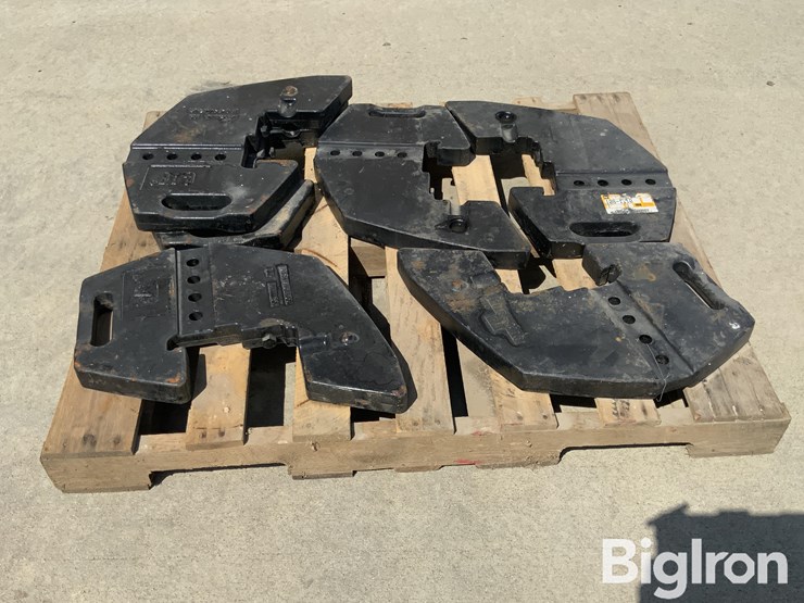 caterpillar-100-image-8