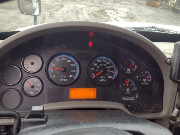 2013-international-13-image-7