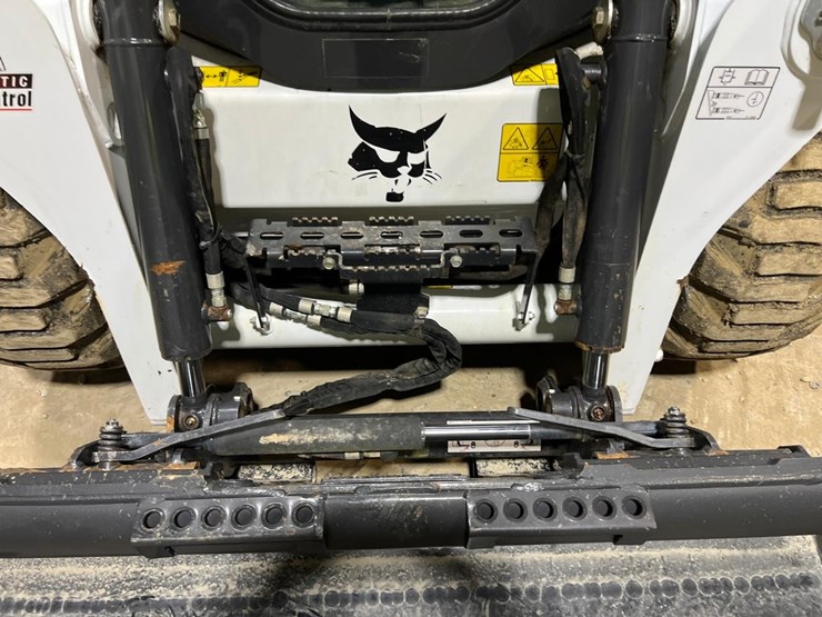 2021-bobcat-s590-image-10