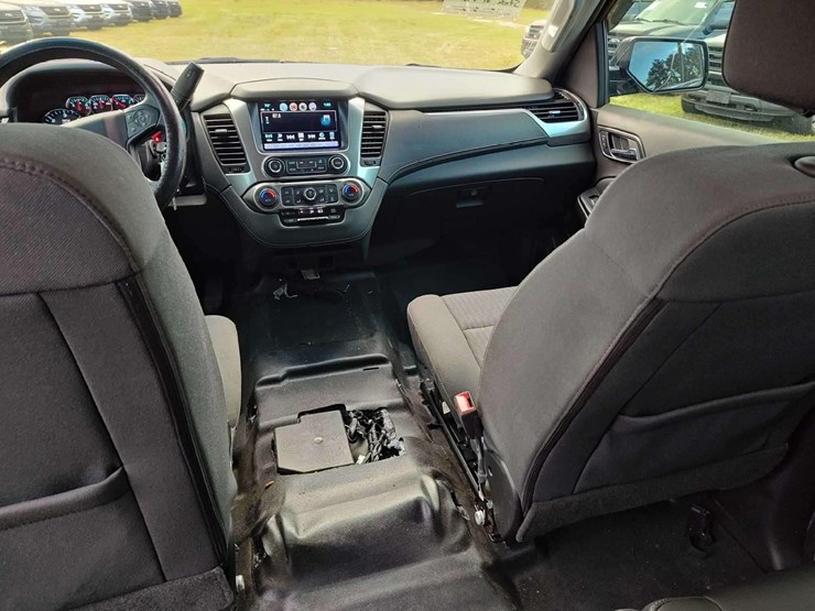 2019-chevrolet-tahoe-image-27