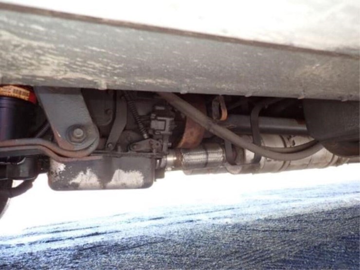 2015-freightliner-mt55-image-82